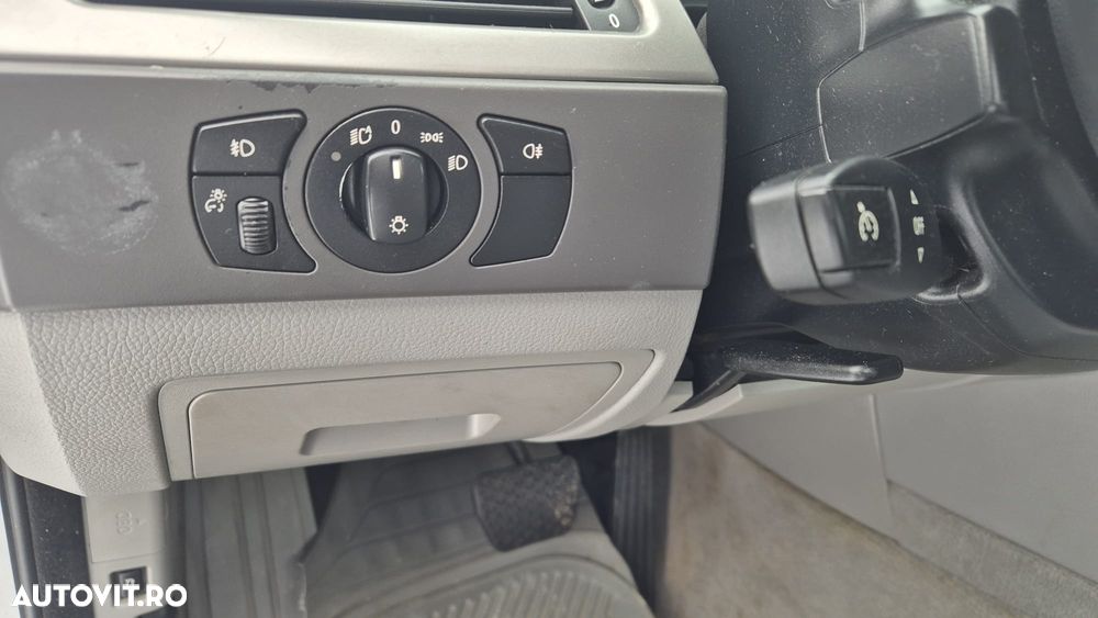 BMW Seria 5 520d Aut. - 13