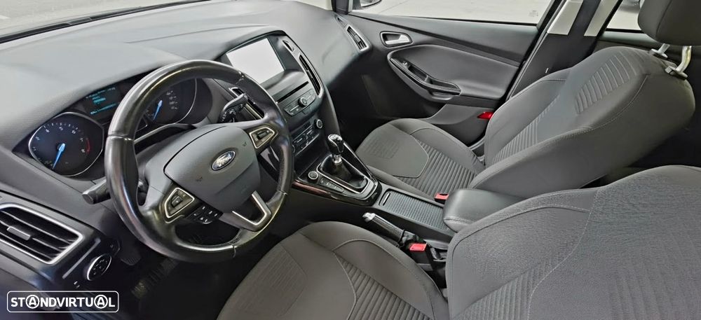 Ford Focus - 11