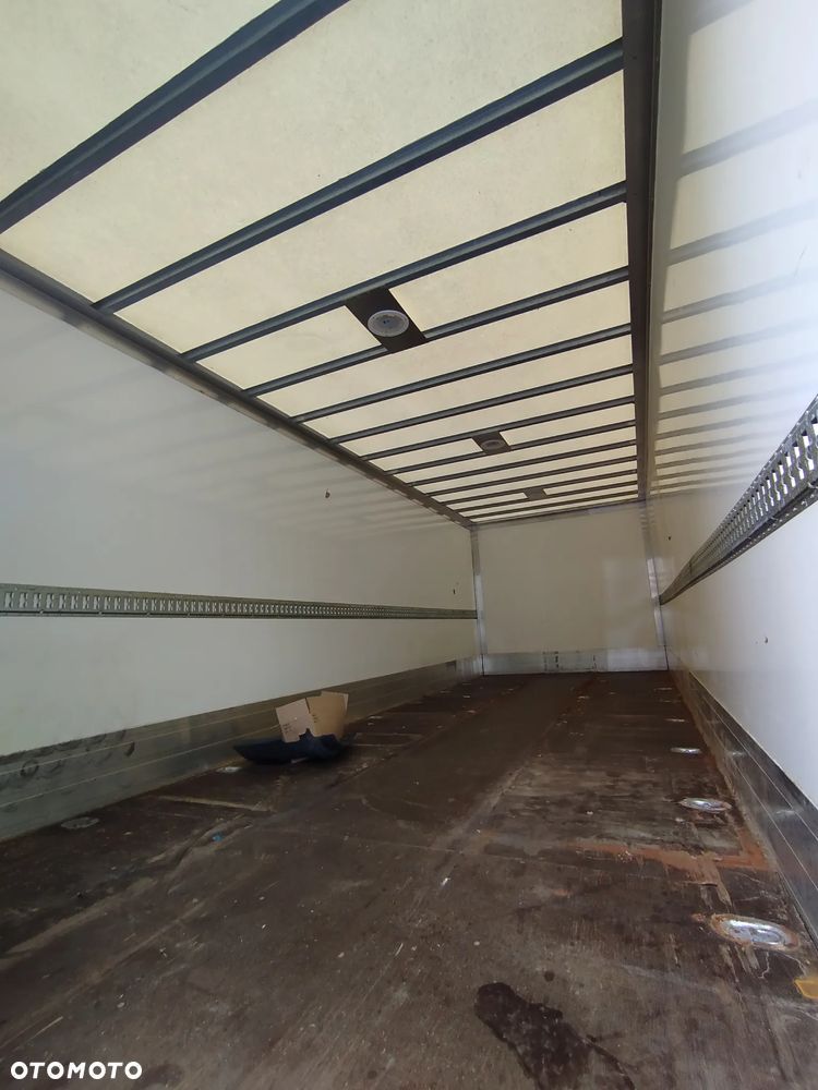 Mercedes-Benz ATEGO - 8