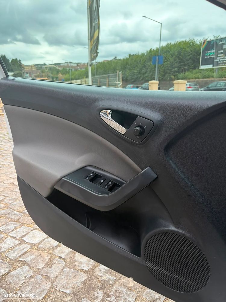 SEAT Ibiza 1.6 TDI CR Style - 24