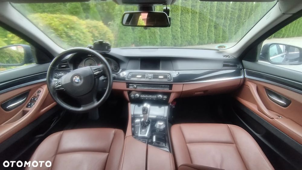 BMW Seria 5 520d - 3
