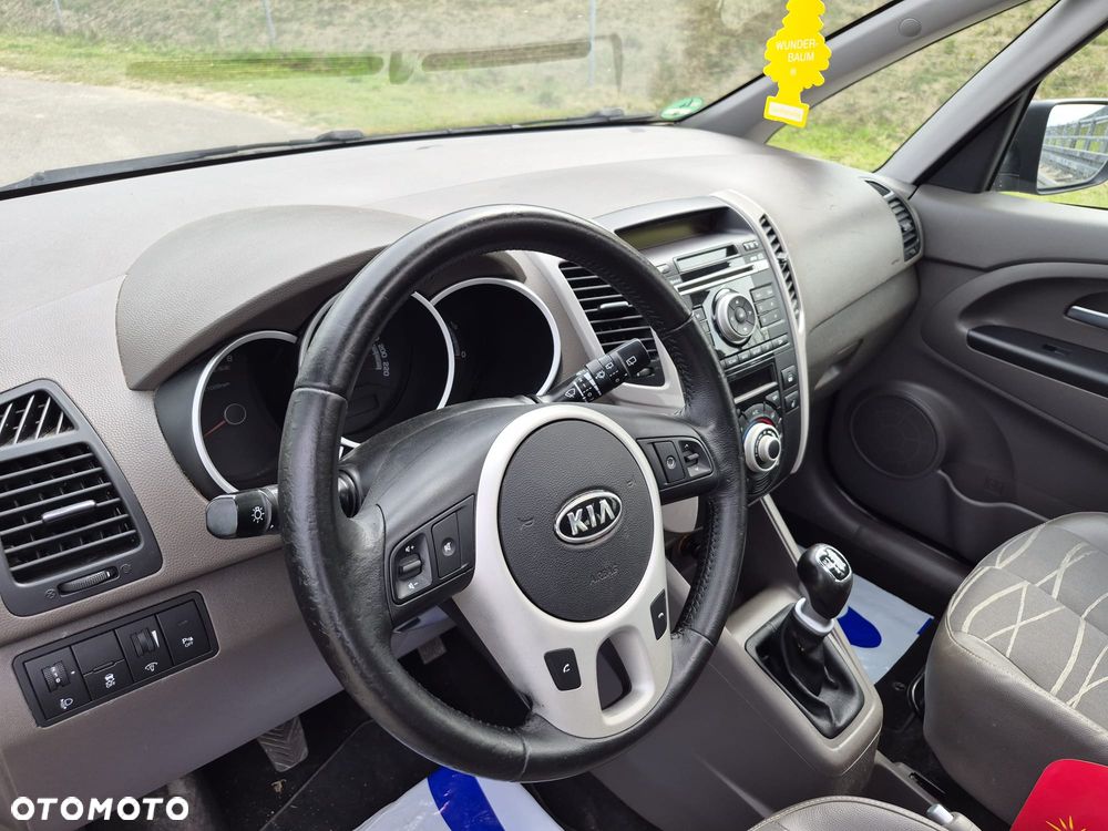 Kia Venga 1.6 CVVT Dream Team Edition - 10