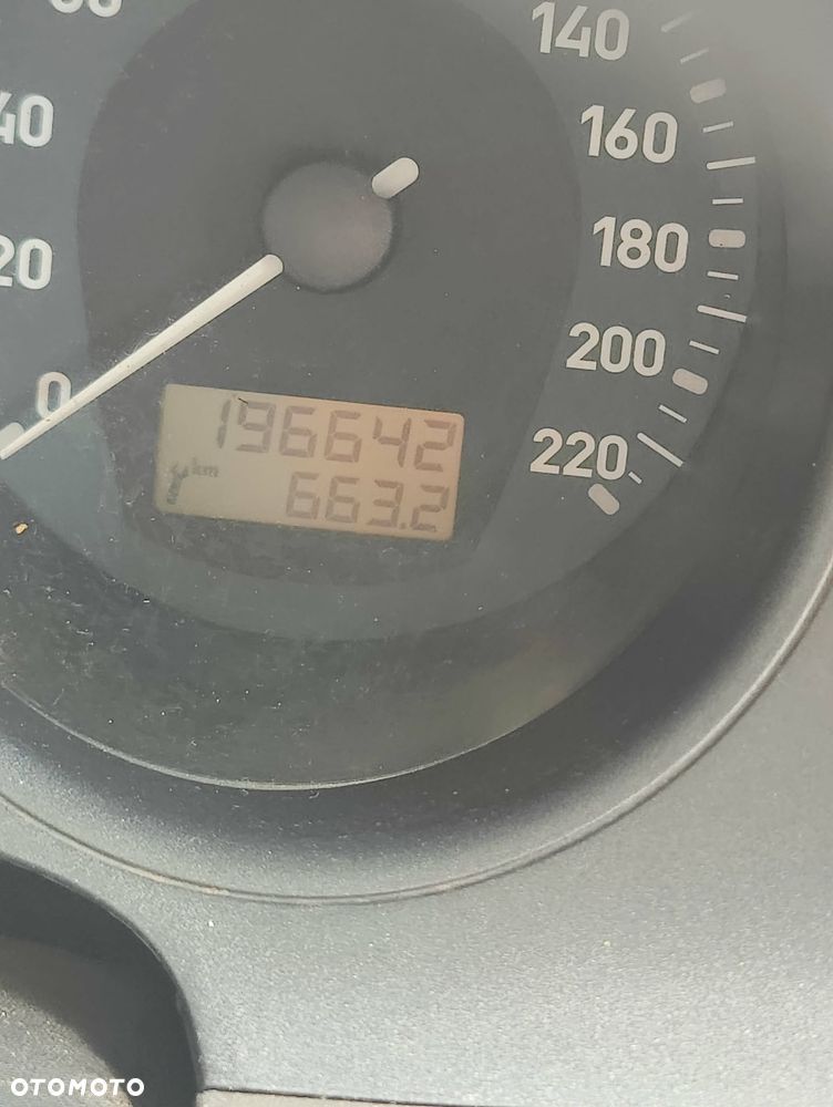 Seat Ibiza 1.4 16V Reference - 6