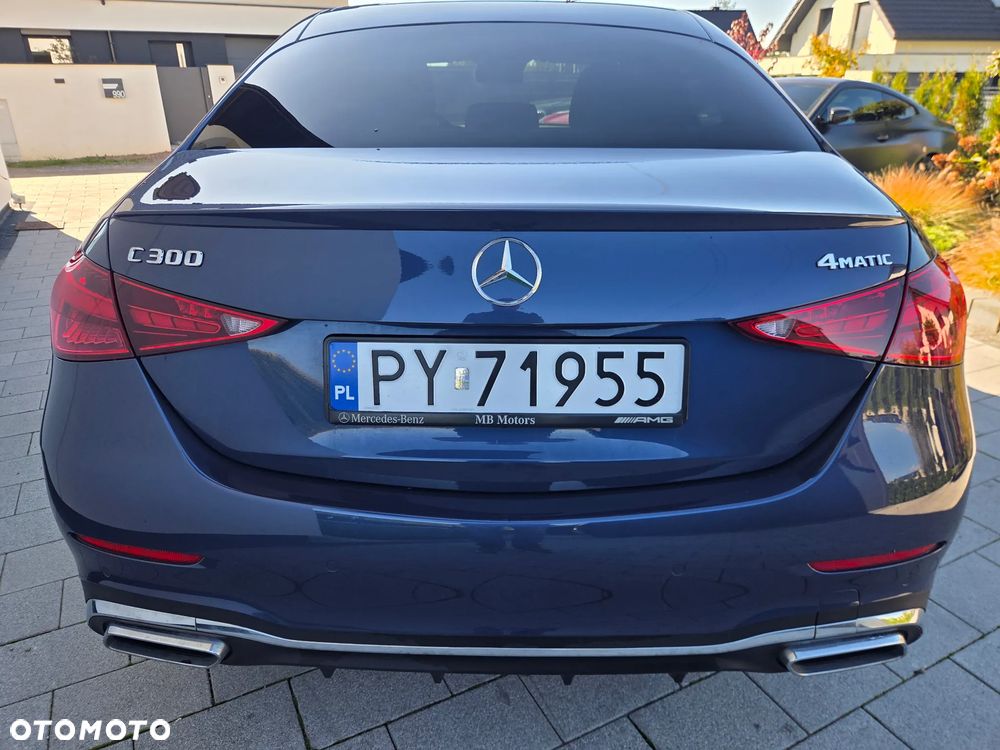 Mercedes-Benz Klasa C 300 mHEV 4-Matic AMG - 27
