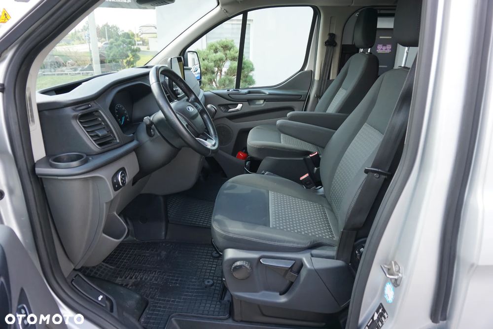 Ford Transit Custom 290 L1H1 Limited - 14