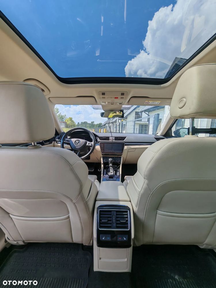 Skoda Superb 2.0 TDI L&K DSG - 5