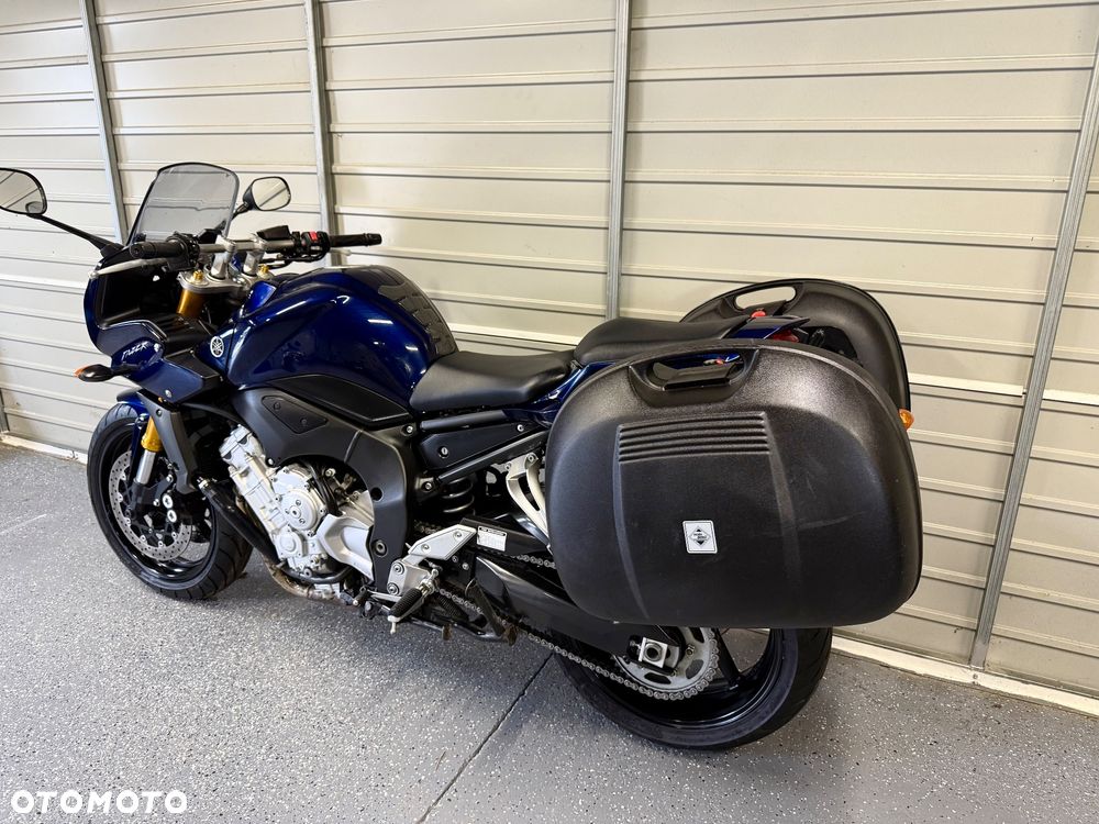 Yamaha FZ - 16