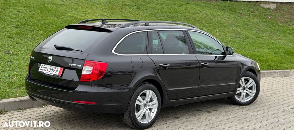 Skoda Superb Combi 2.0 TDI Green tec Elegance - 4