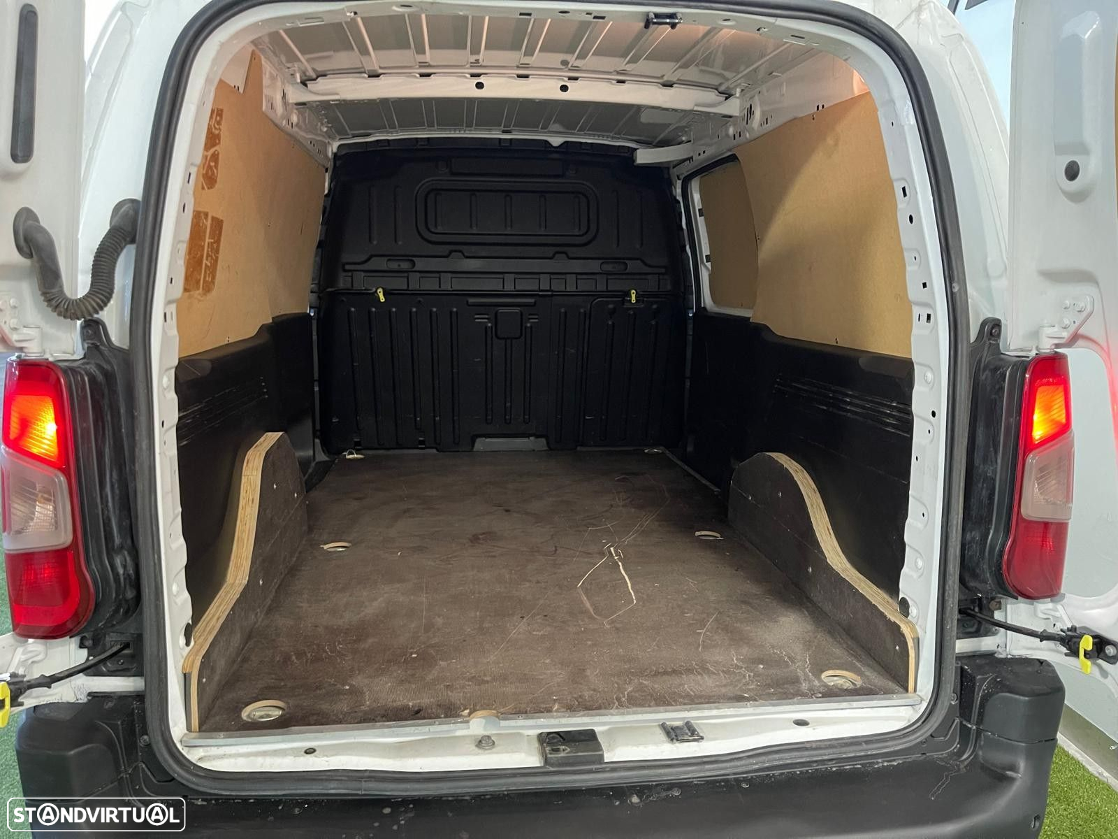 Peugeot Partner 1.5 BlueHDi Pro Longa - 23