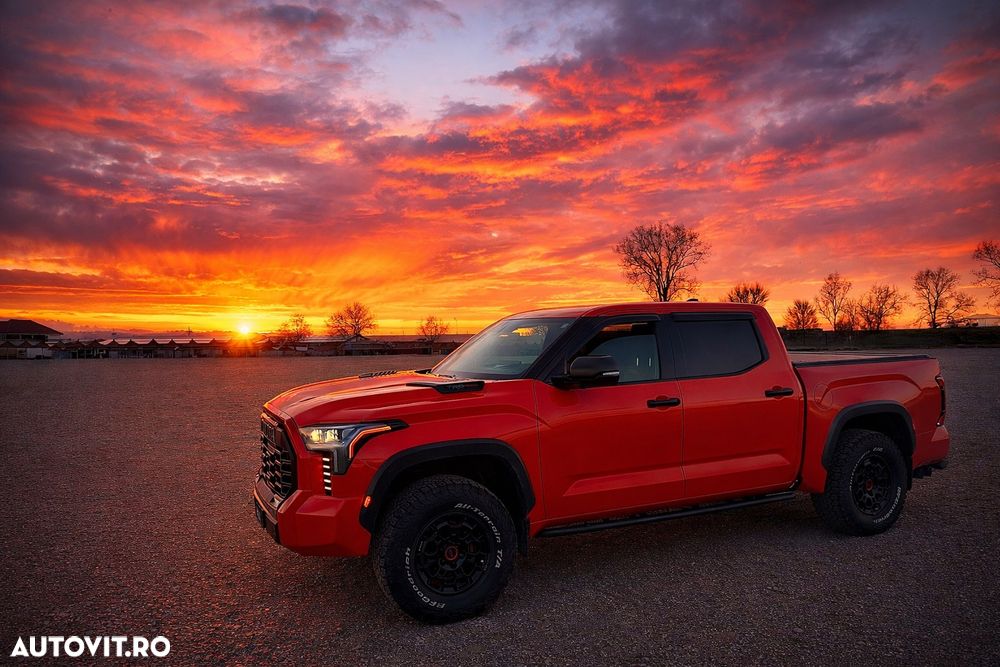 Toyota Tundra - 1