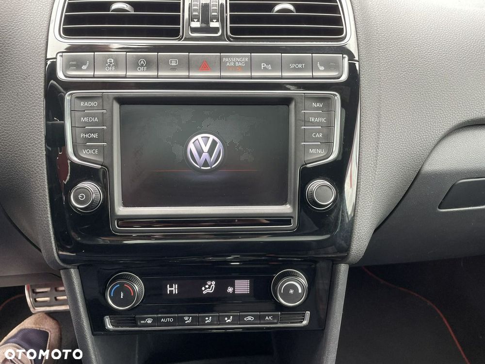 Volkswagen Polo - 13