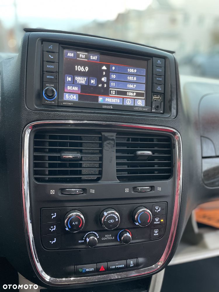 Dodge Grand Caravan - 14