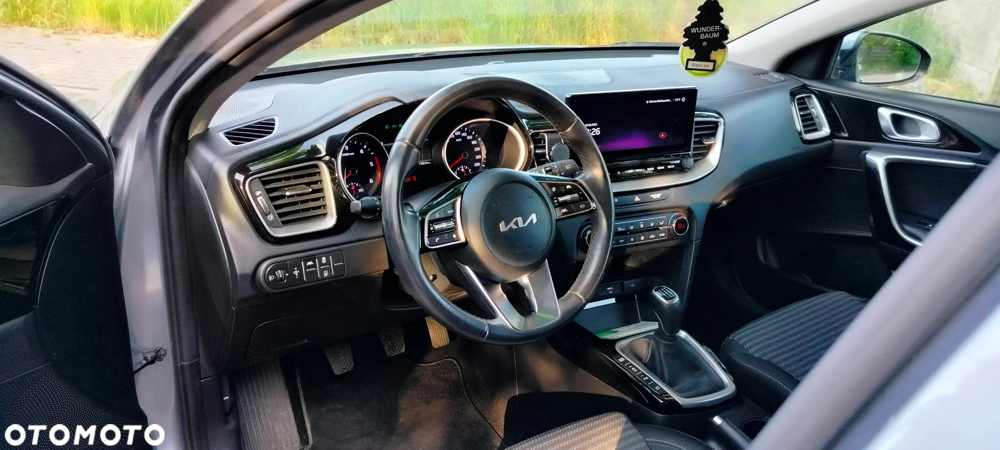 Kia Ceed 1.6 CRDi SCR M - 11