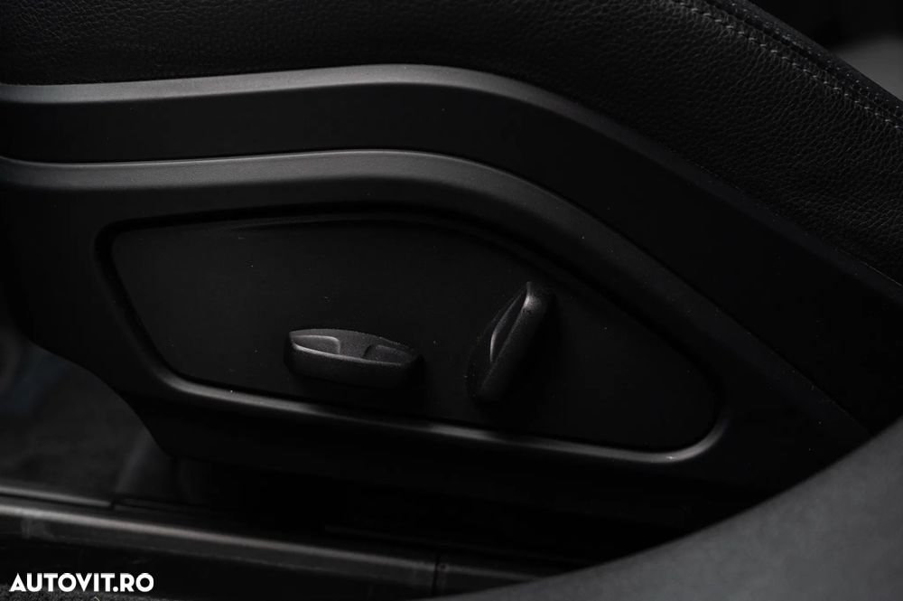 Porsche Panamera 4 E-Hybrid - 29