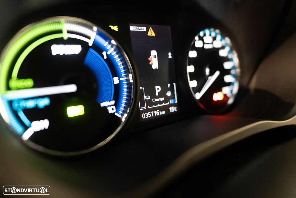 Mitsubishi Outlander 2.4 Instyle - 22