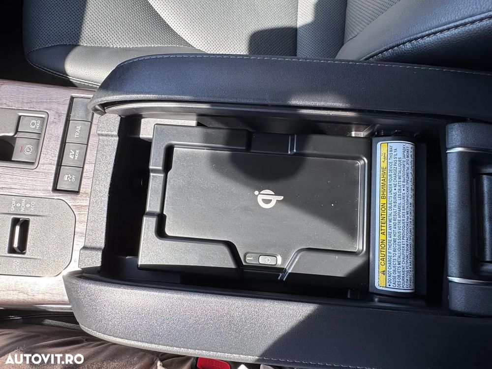 Toyota Highlander 2.5 L Hybrid Dynamic Force 248CP Exclusive Metallic - 25