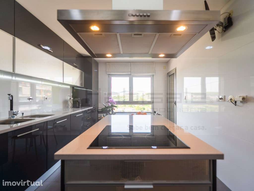 T4 nas Colinas do Cruzeiro com box de 47m2 - Grande imagem: 4/52