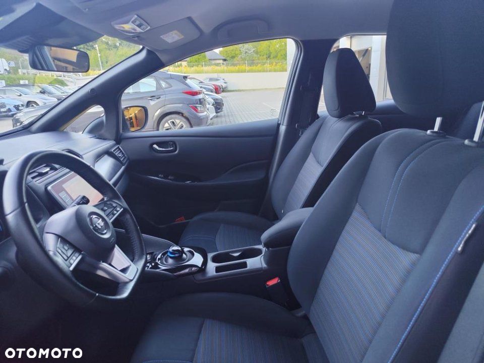 Nissan Leaf - 10