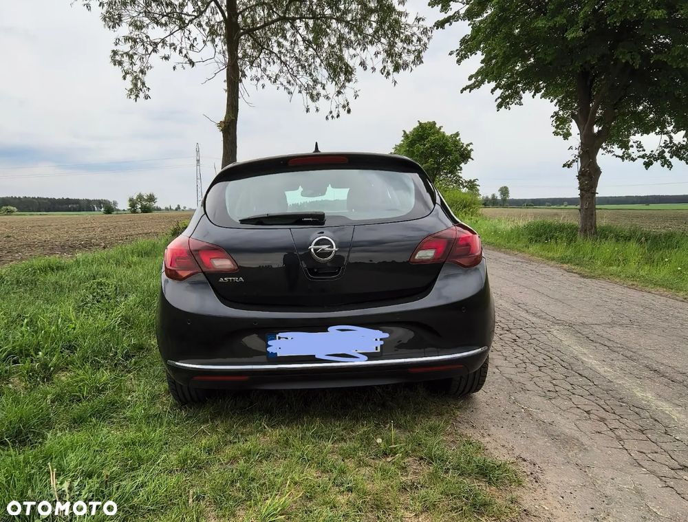 Opel Astra 1.4 Turbo - 2