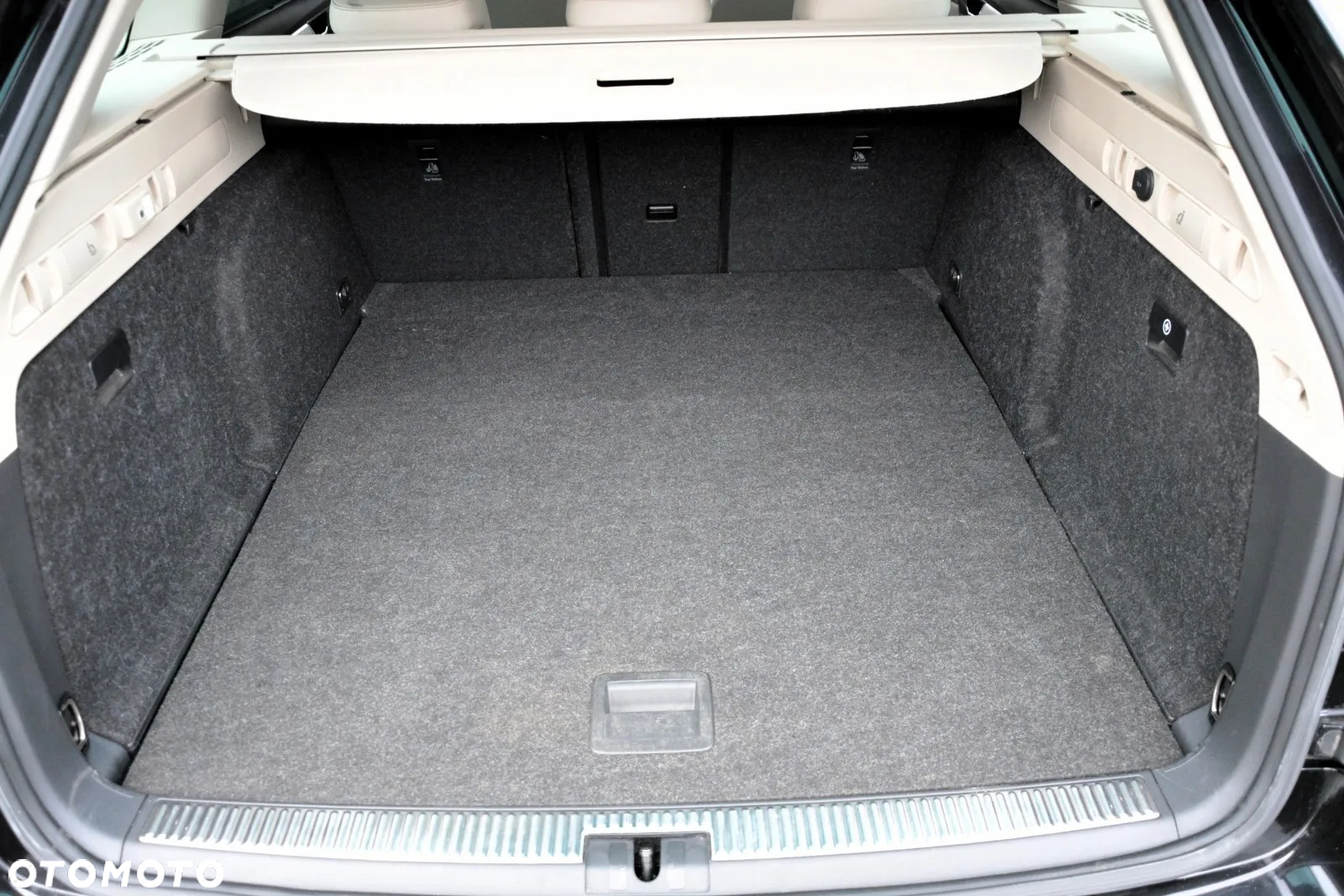 Skoda Superb 2.0 TDI SCR L&K DSG - 39