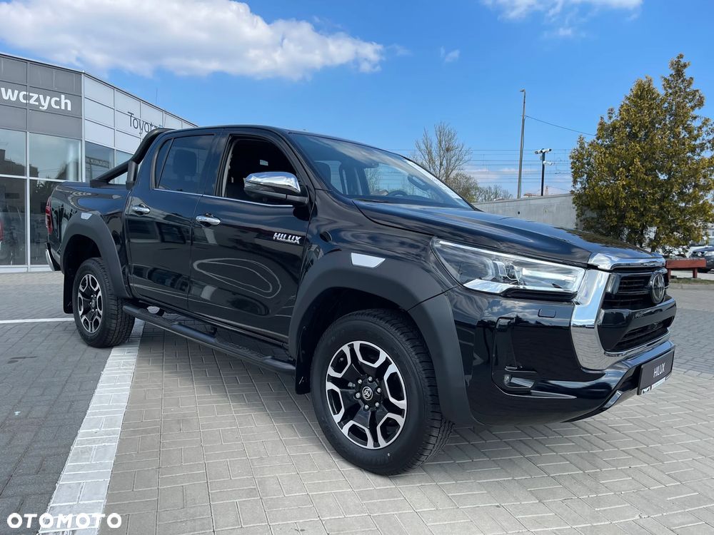 Toyota Hilux 2.8 D-4D Double Cab Invincible Sport 4x4 - 2