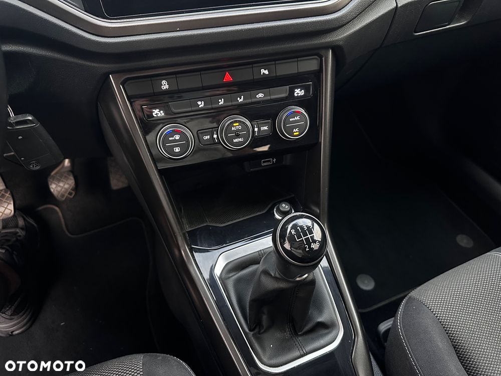Volkswagen T-Roc 1.0 TSI OPF Style - 22