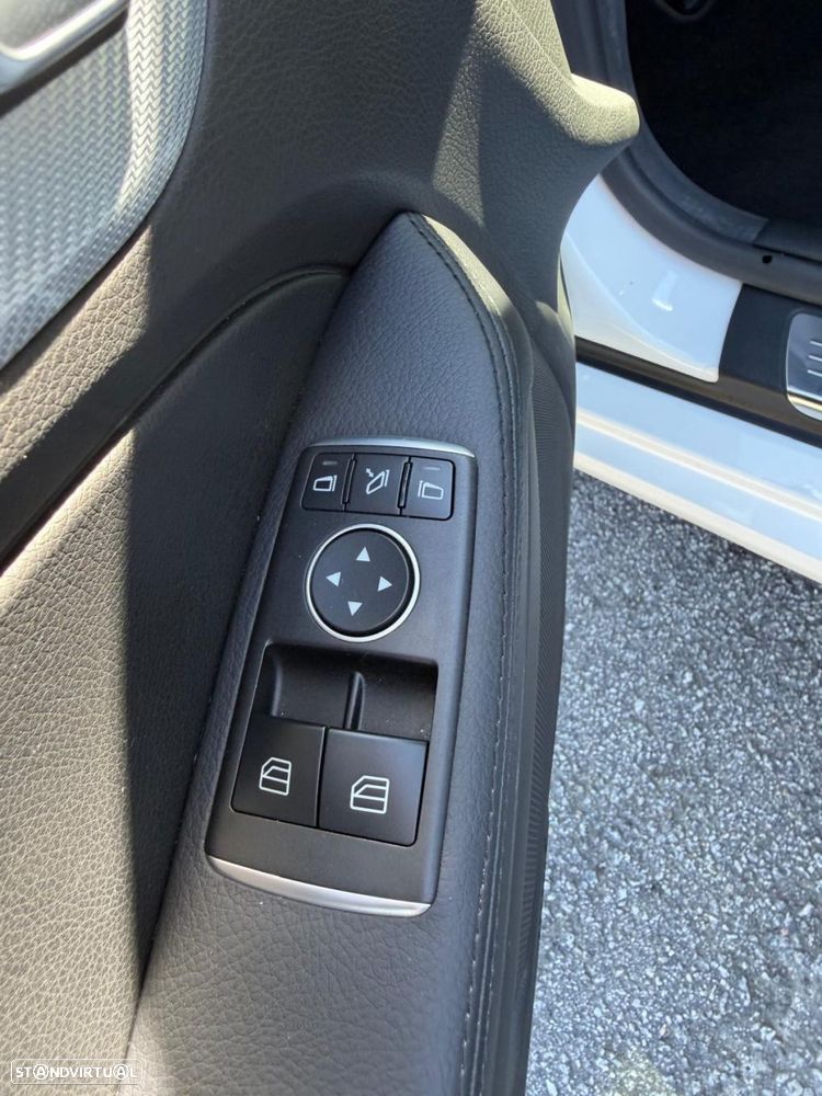 Mercedes-Benz SLC 300 Aut. - 22