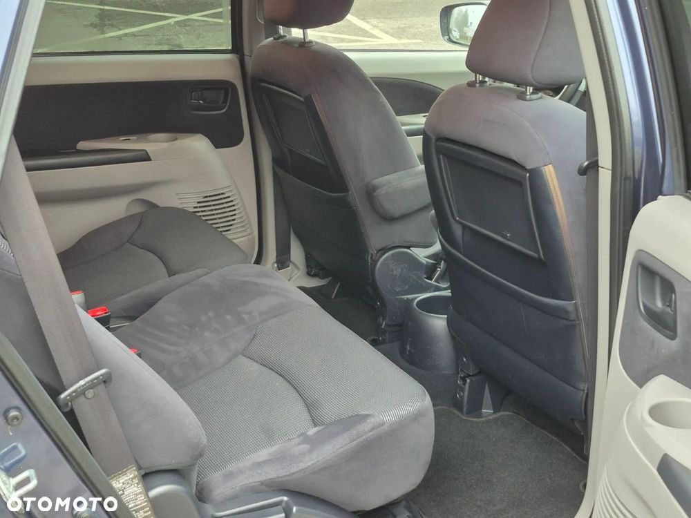 Mitsubishi Grandis 2.0 DI-D 7-Sitzer Intense - 8