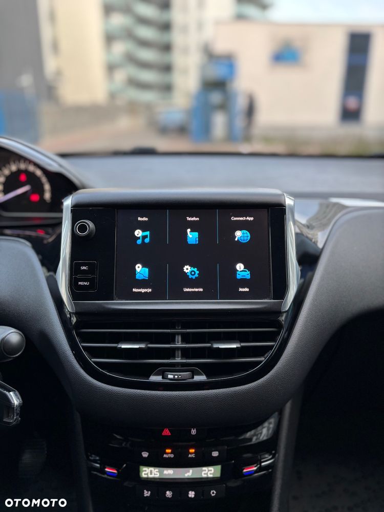 Peugeot 208 1.6 BlueHDi Allure S&S - 24