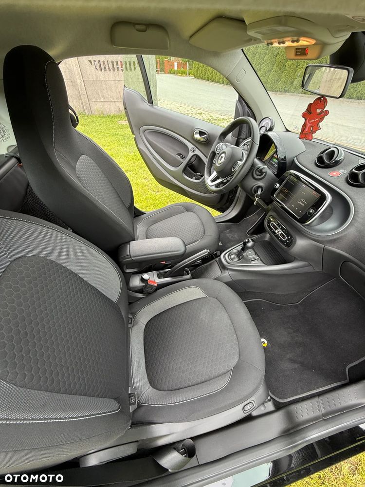 Smart Fortwo EQ - 12
