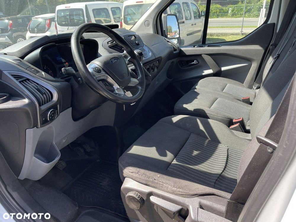 Ford Transit Custom - 19