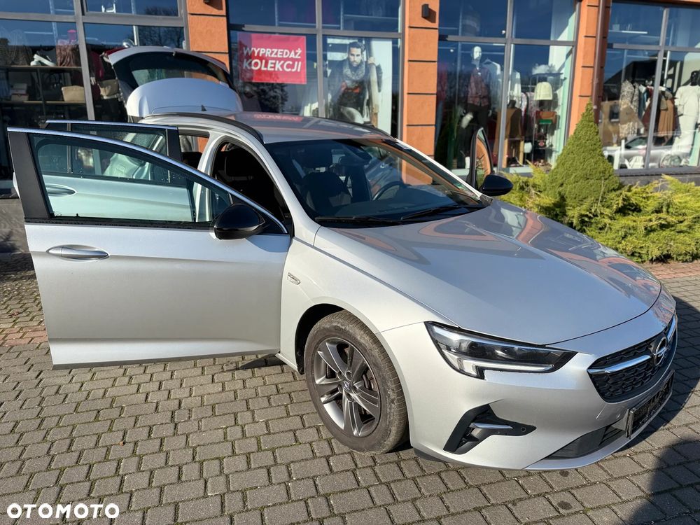 Opel Insignia - 11