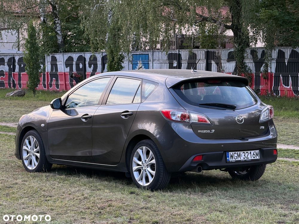 Mazda 3 2.0 Exclusive + - 3