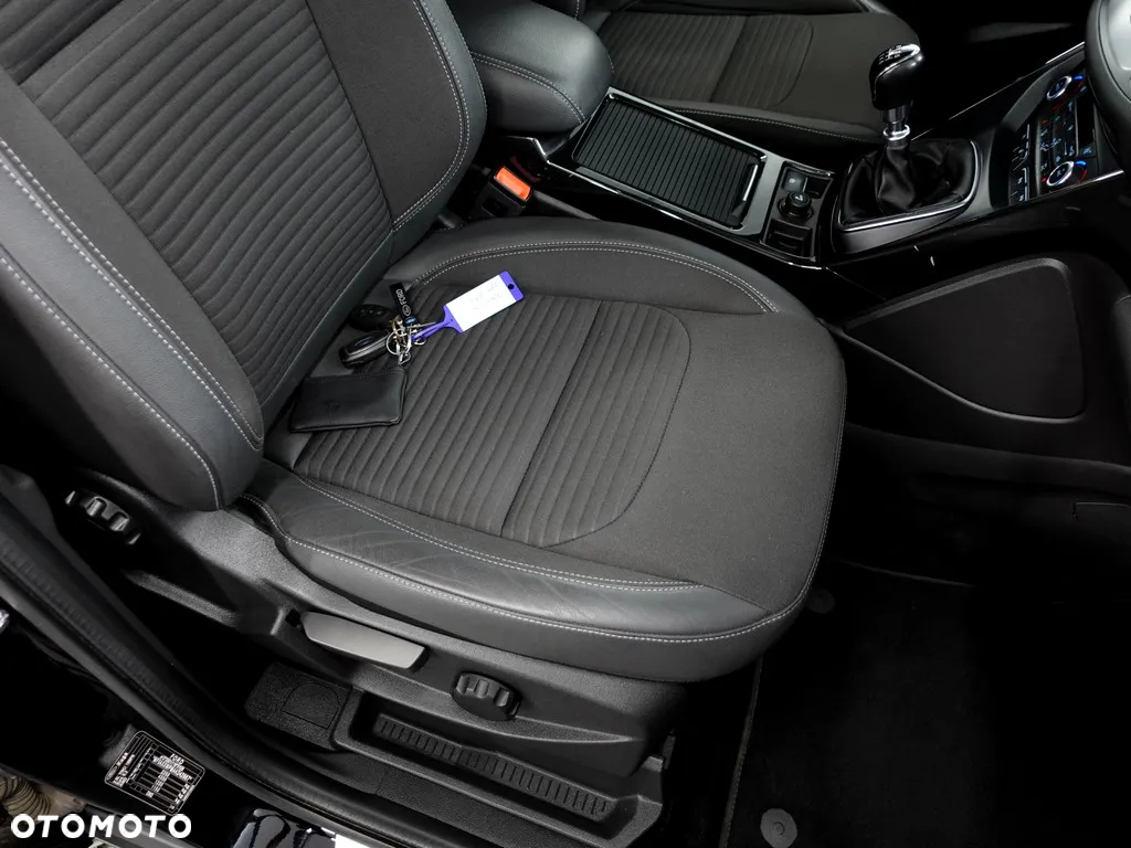 Ford Kuga 2.0 TDCi AWD Titanium - 14