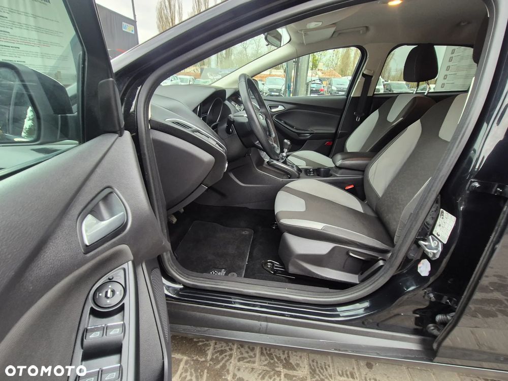 Ford Focus - 23