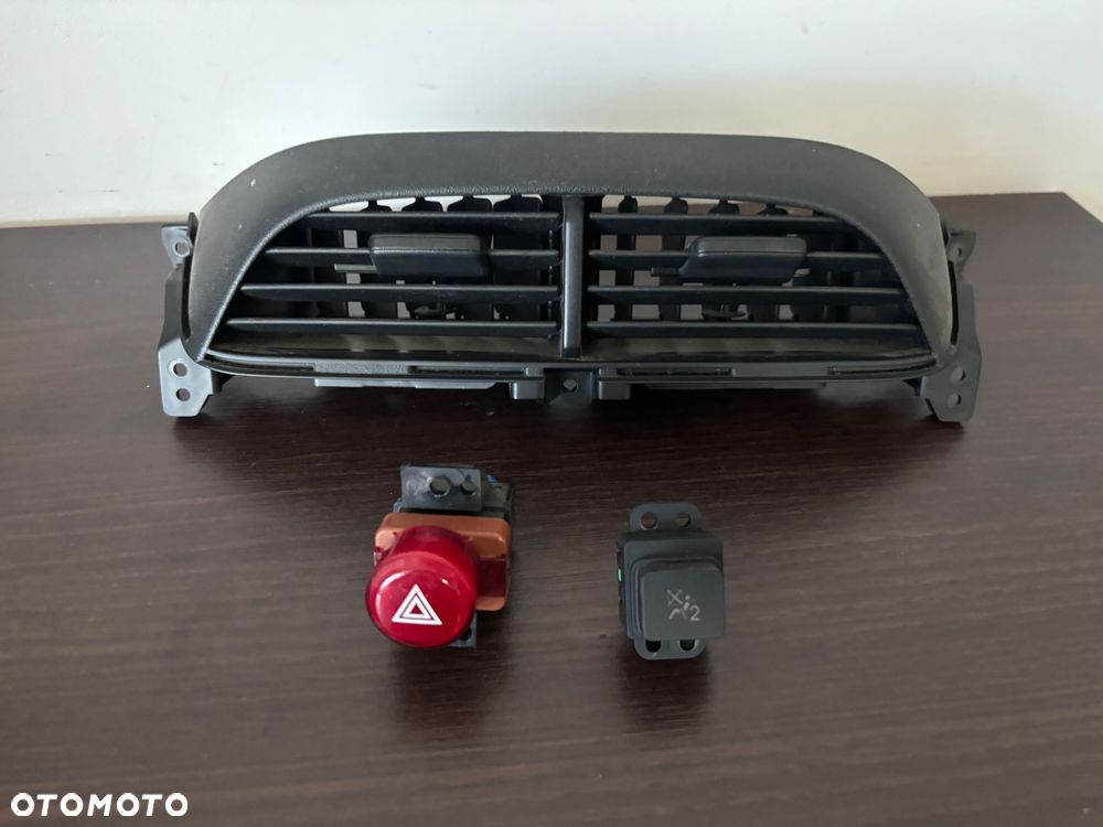 kratka Środkowa Honda jazz III    (142/1) - 1