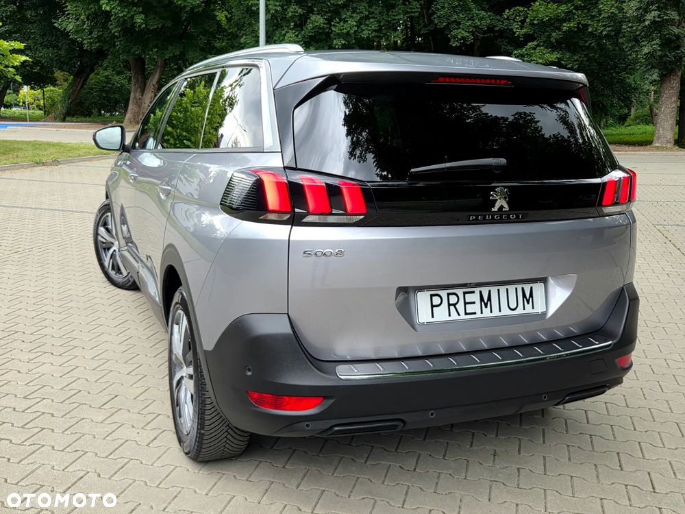 Peugeot 5008 - 23