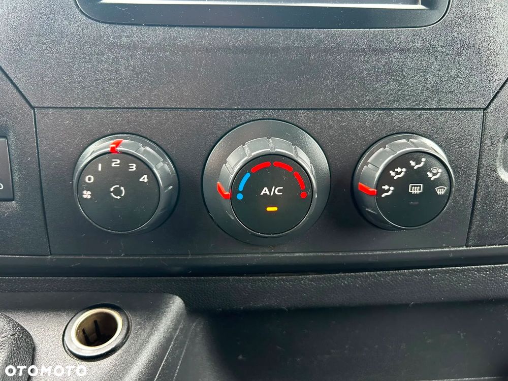 Renault Master 2.3 DCI 170KM Kontener 8 palet + winda 750kg + drzwi boczne **Klima**Sprowadzony**2016R** - 18