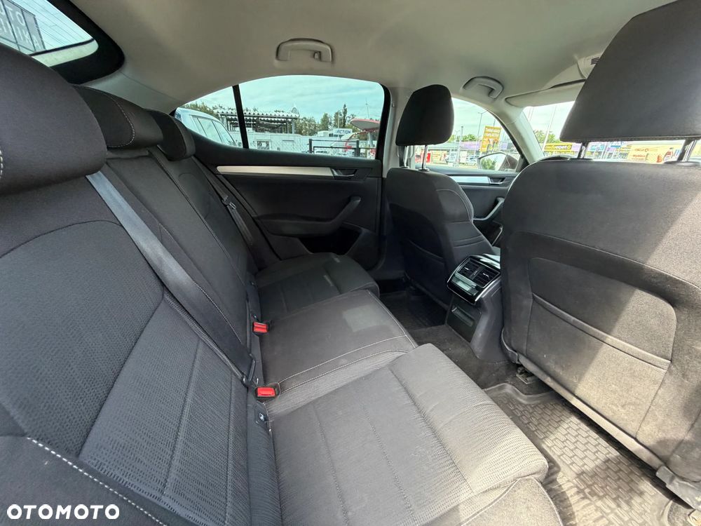 Skoda Superb 1.5 TSI ACT Ambition - 7