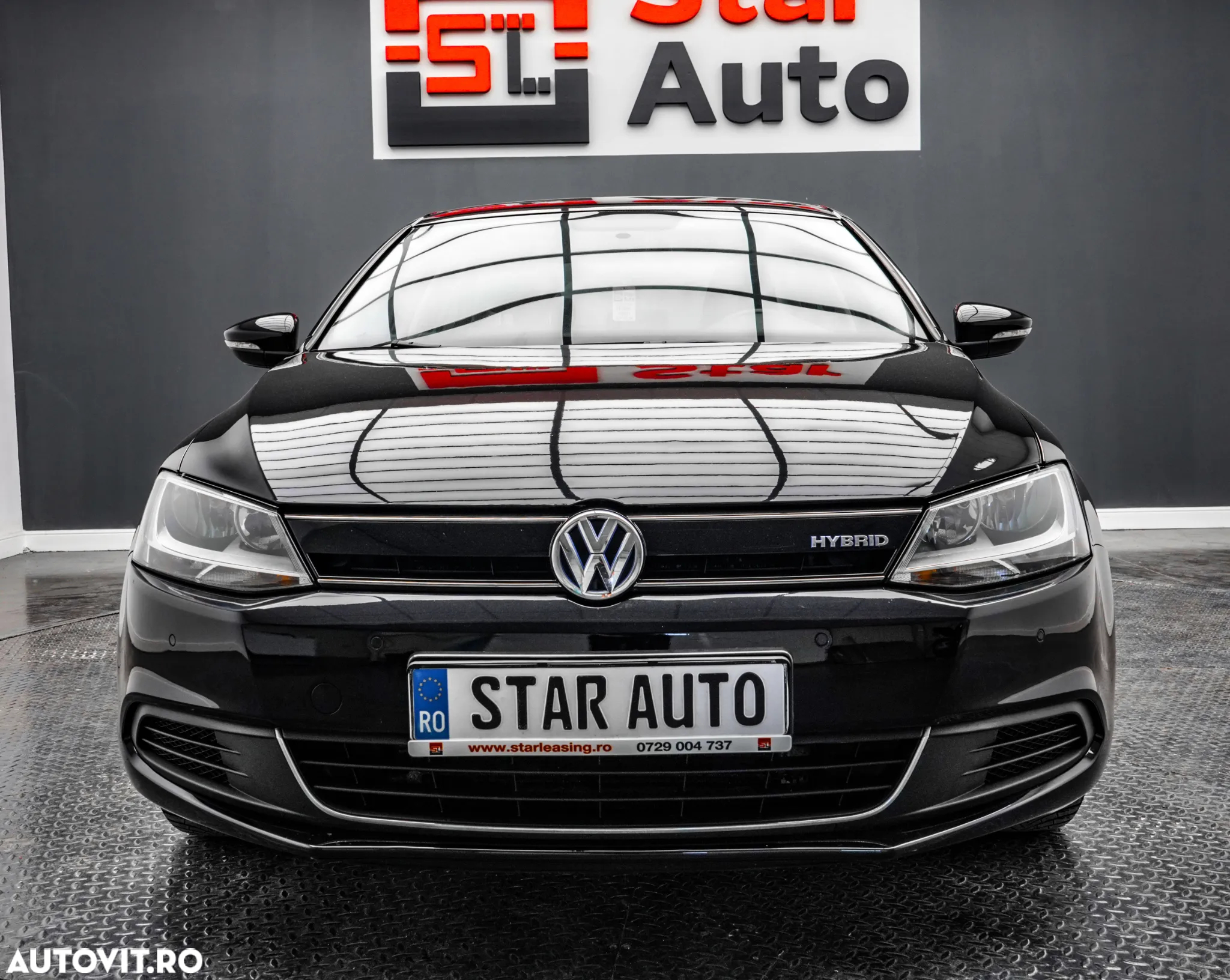 Volkswagen Jetta - 2