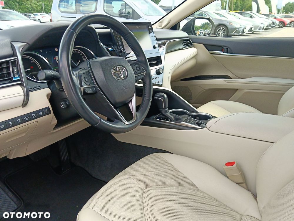Toyota Camry 2.5 Hybrid Executive CVT - 10
