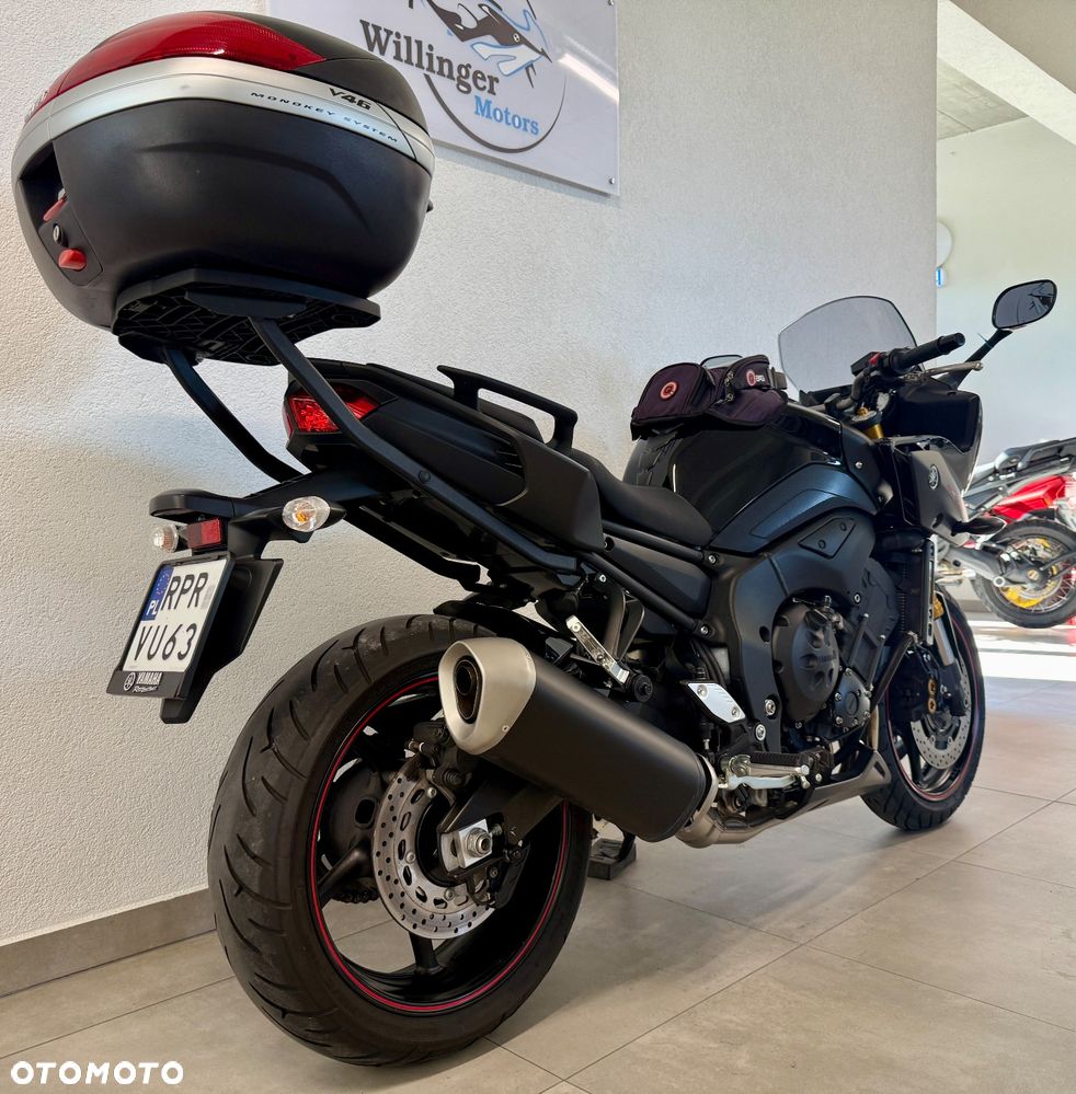 Yamaha FZ8 - 5