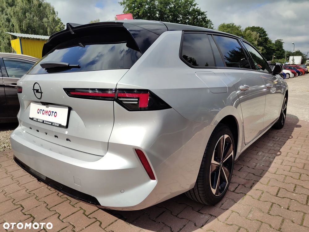 Opel Astra 1.5 GS - 8
