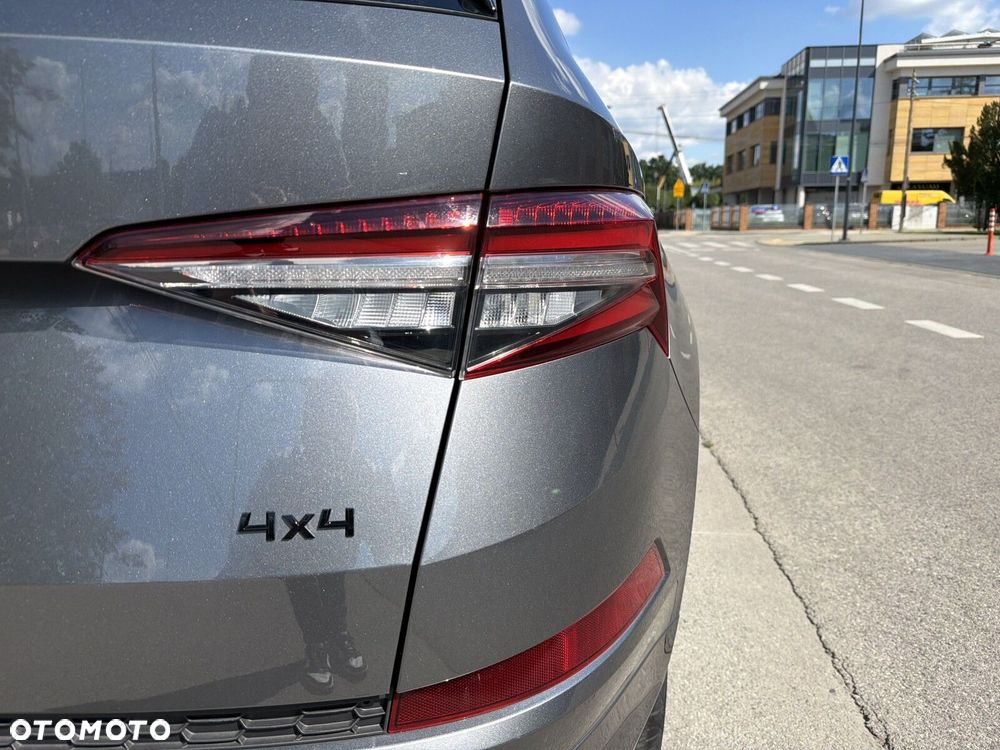 Skoda Kodiaq 2.0 TSI 4x4 Sportline DSG - 9