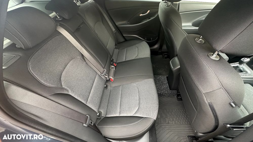 Hyundai i30 1.5 160CP MHEV 48V M/T Highway - 16