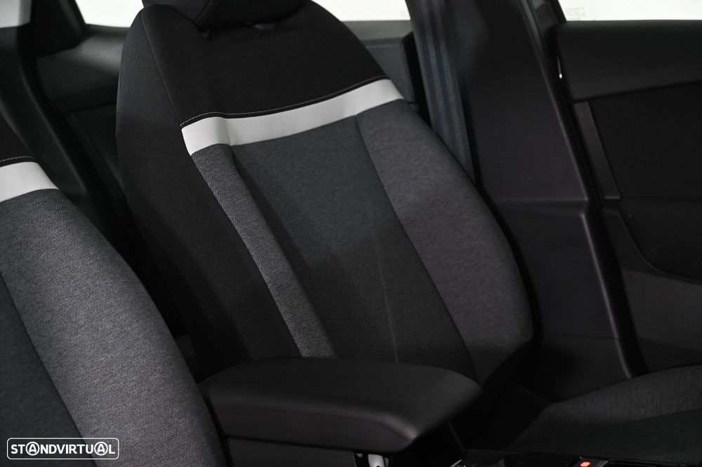 Citroën C4 X 1.2 PureTech Feel - 28