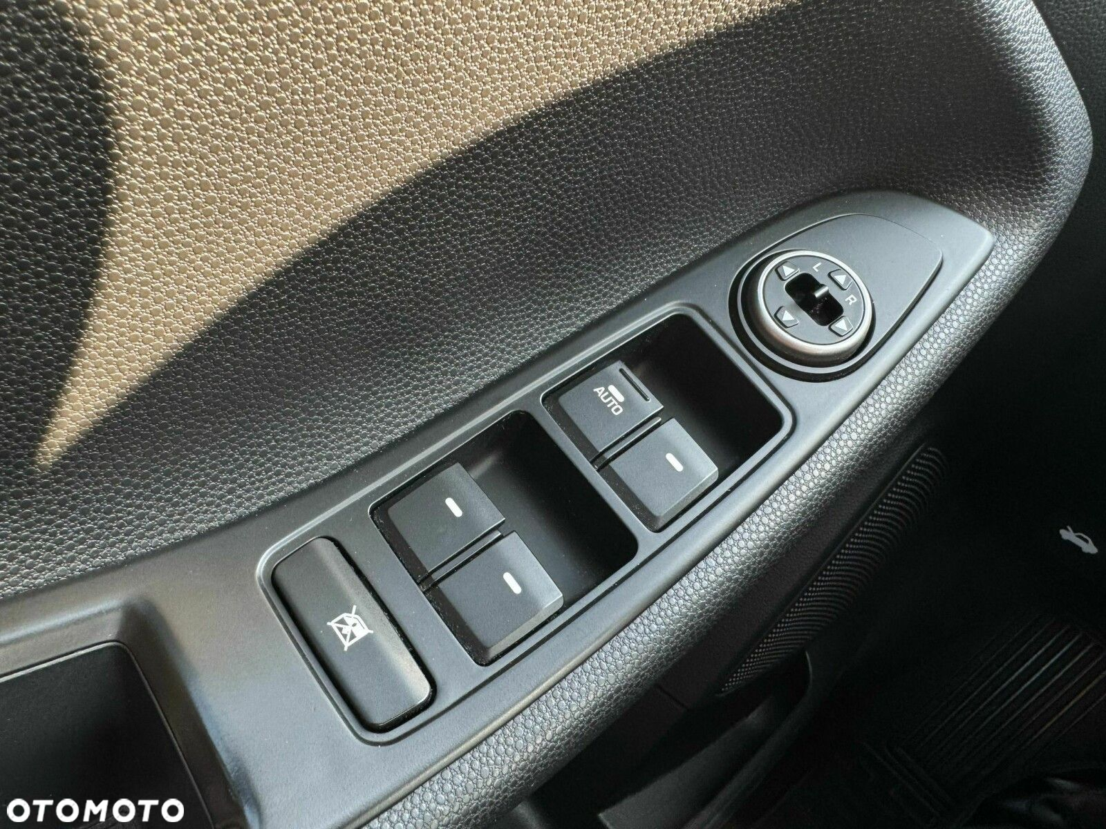 Hyundai i20 - 10