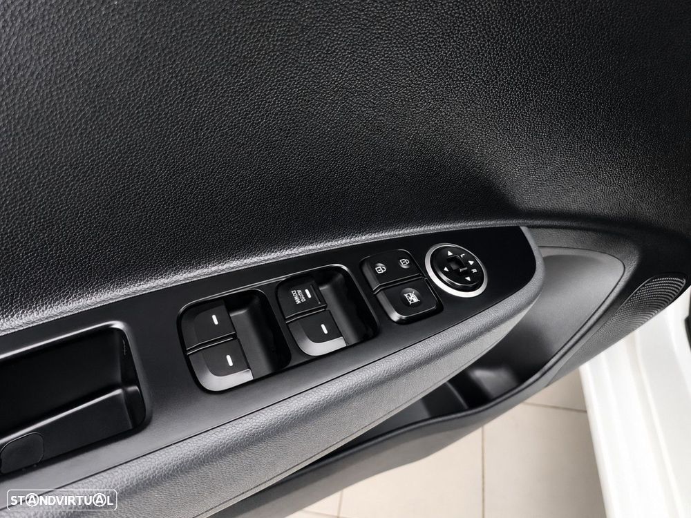 Hyundai i10 1.0 GO! - 17