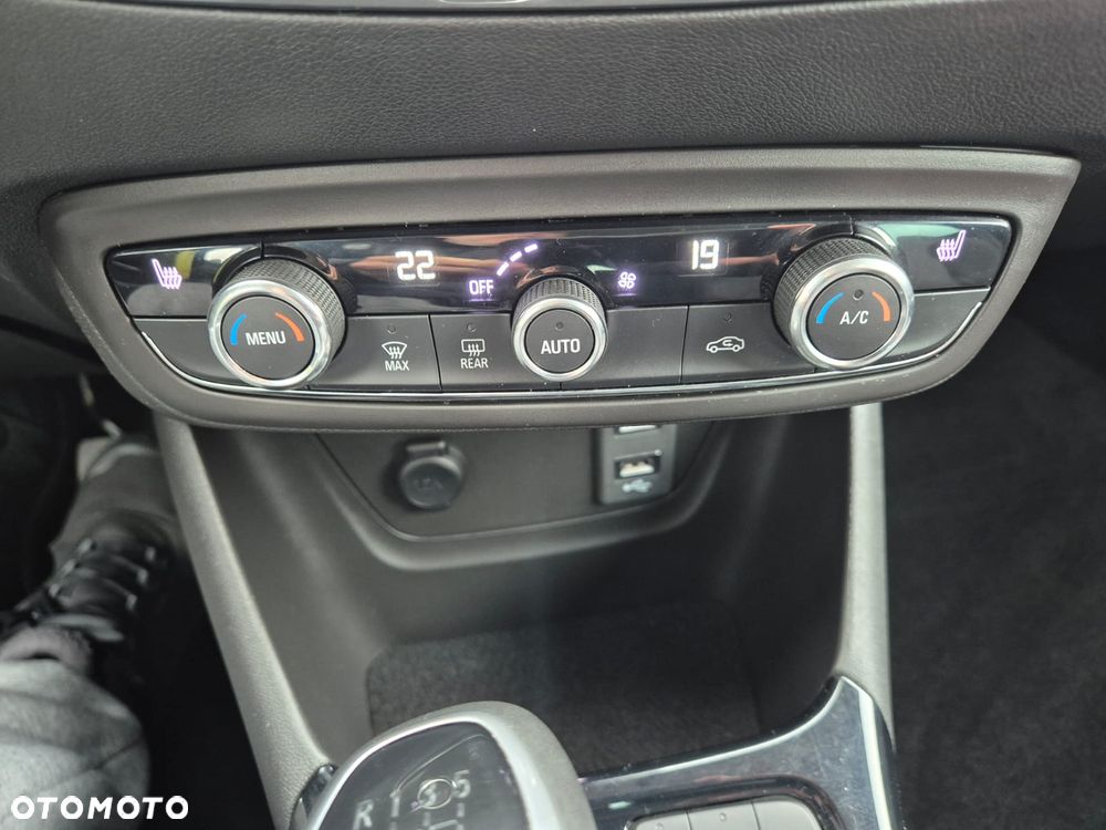 Opel Crossland 1.2 T - 9