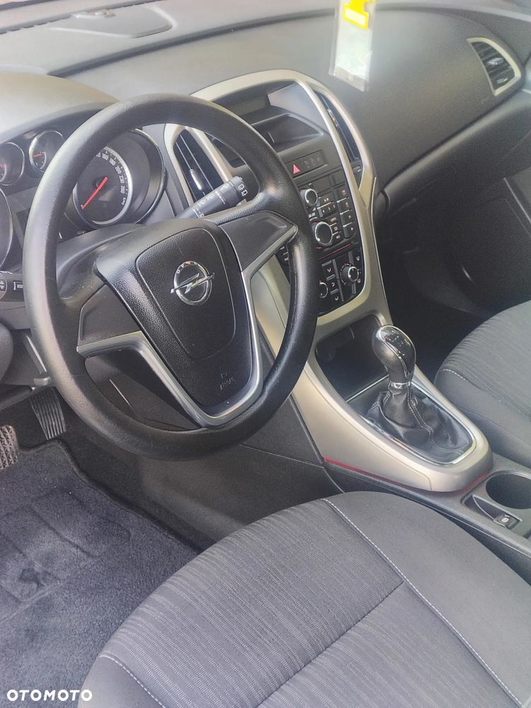 Opel Astra 1.4 - 12